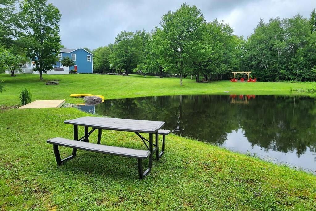 Mountain Blue Vista - Luxury Retreat Near Ski Resorts With Pond, Firepit And Hot Tub Windham Exterior photo