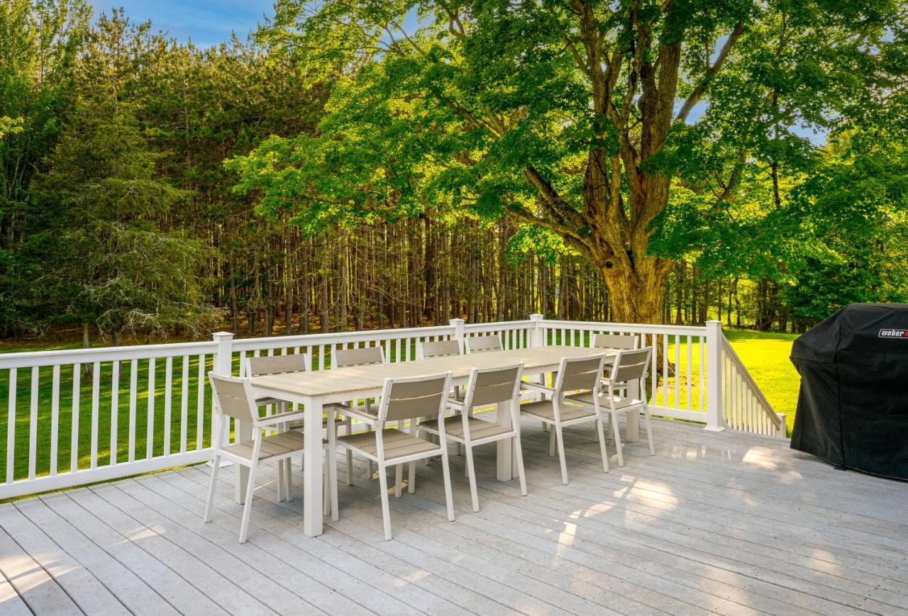 Mountain Blue Vista - Luxury Retreat Near Ski Resorts With Pond, Firepit And Hot Tub Windham Exterior photo